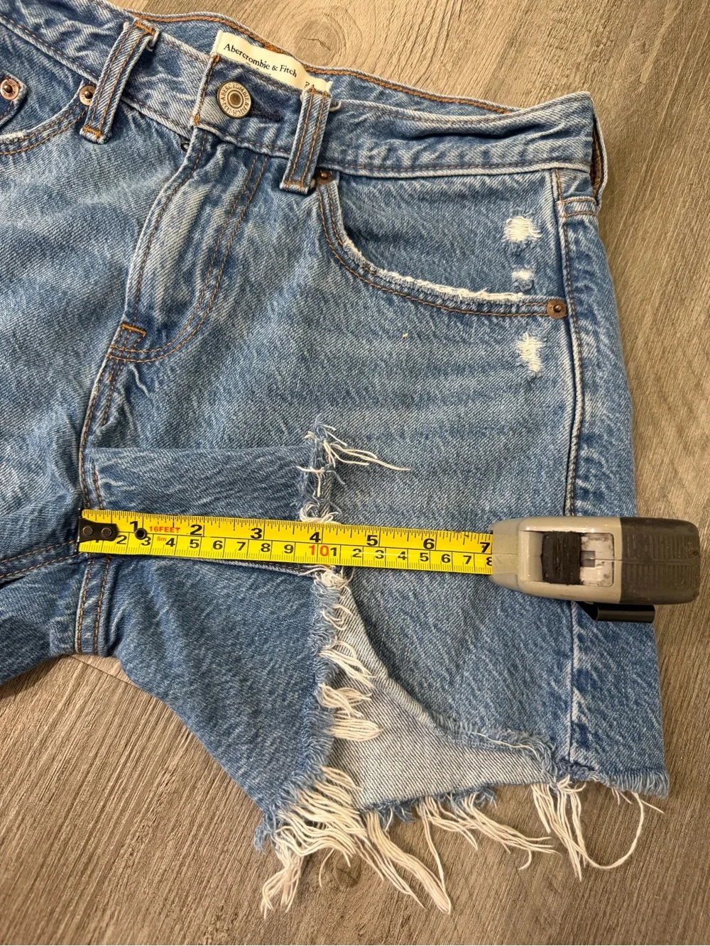 Abercrombie & Fitch Women's Blue The Baggy Low Rise Distressed Denim Shorts
